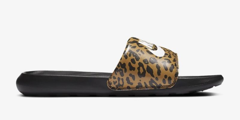 Women's Print Slides under $18 at Nike